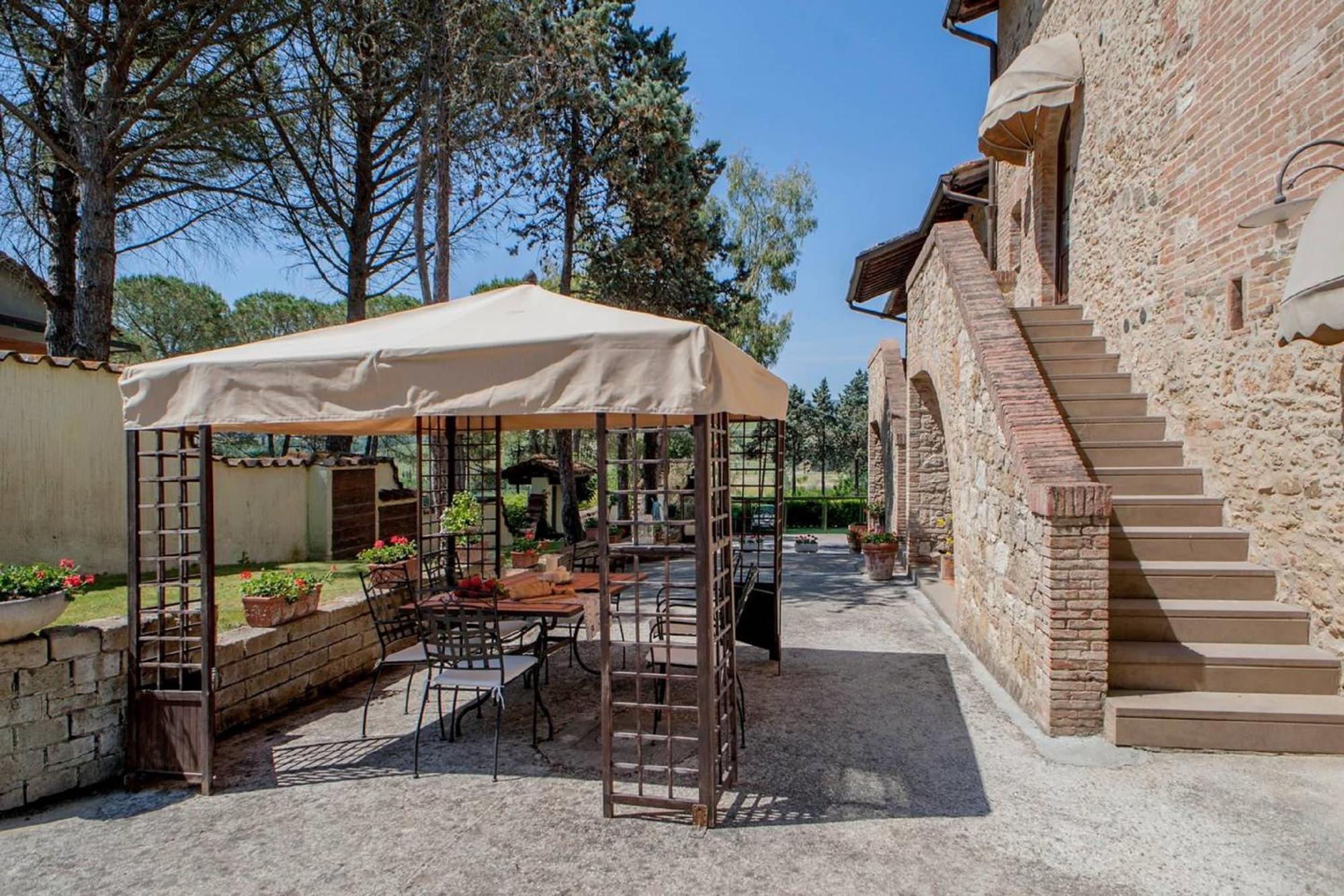 Azienda Agricola E Agriturismo Vallorsi Terricciola Exterior photo